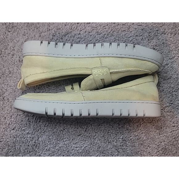 Anne Klein Livvey Gold Faux Suede Loafers – Women’s 7.5 I-Flex Comfort Flats - Picture 8 of 10